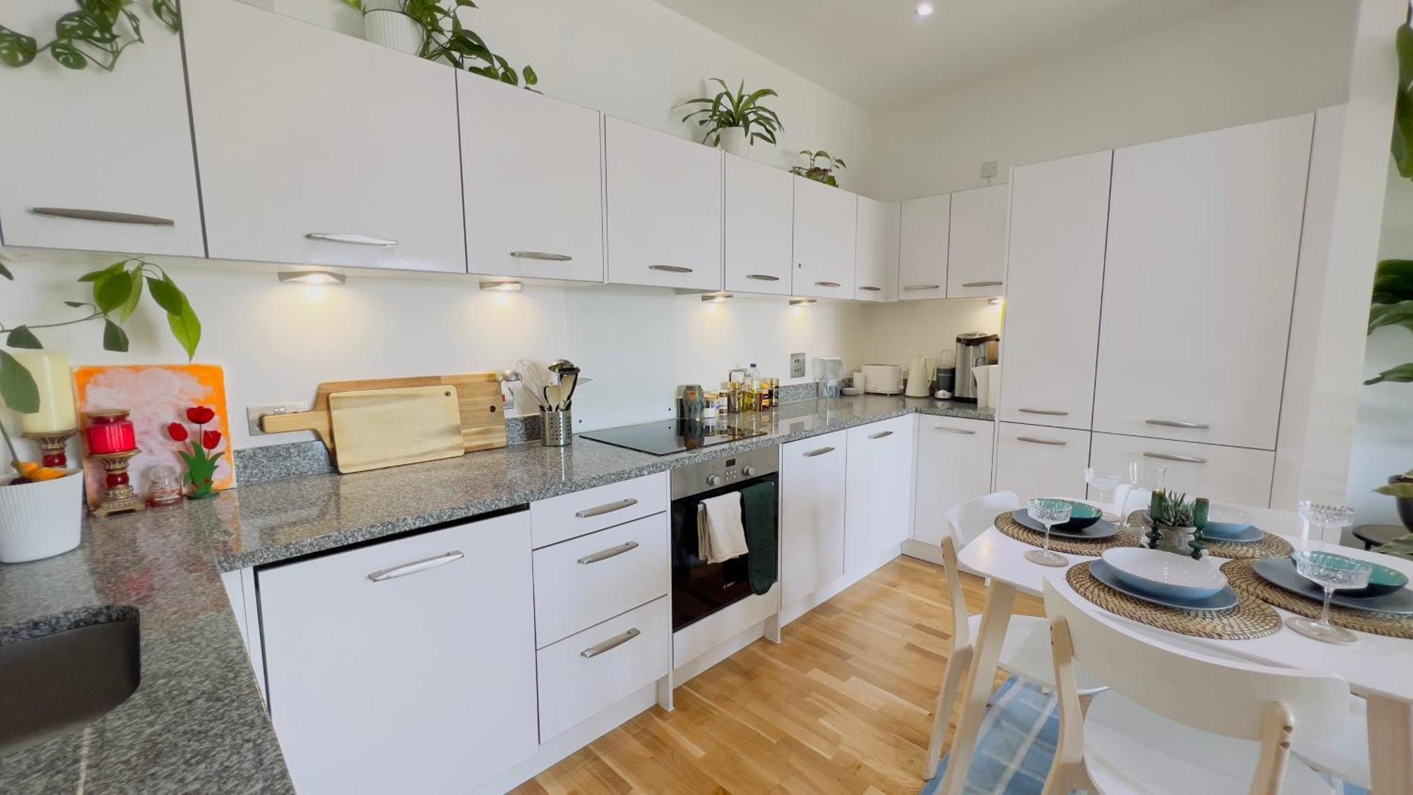 Luxe Prima - 2 Bed In Appartement Londen